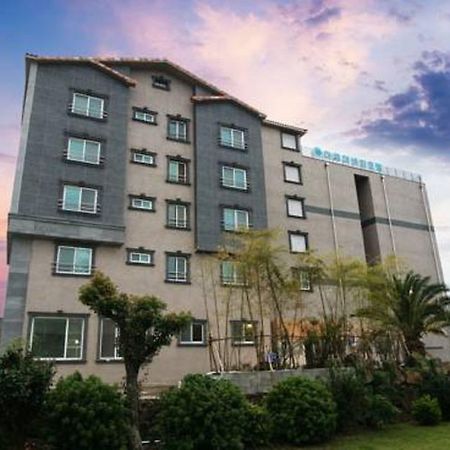 Seongsan Aqua Beach Hotel Seogwipo Esterno foto