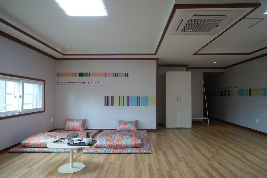 Seongsan Aqua Beach Hotel Seogwipo Esterno foto