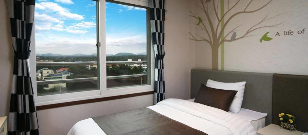 Seongsan Aqua Beach Hotel Seogwipo Esterno foto